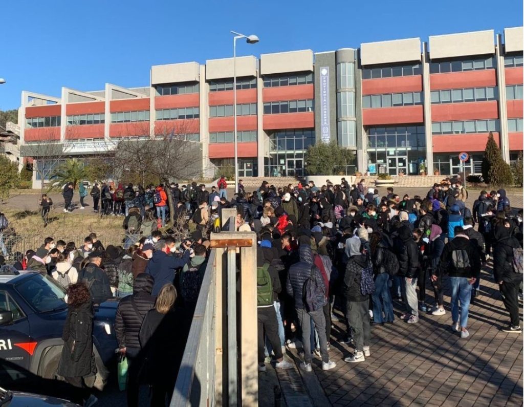 molestie scuola cosenza